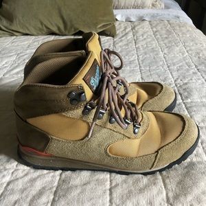 Danner | Womens Jag Dry Weather 4.5” Lifestyle Boot | Size 7.5